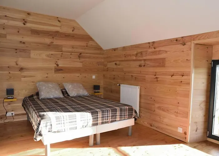 Gite A La Ferme, Au Coeur Du Mene