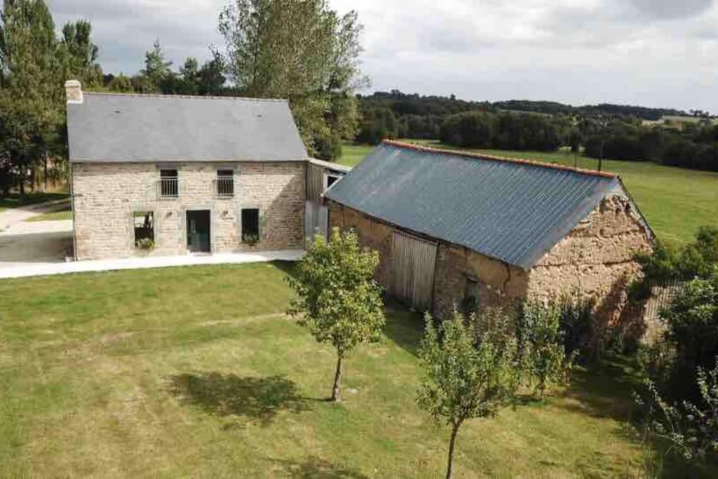 A La Ferme, Au Coeur Du Mene